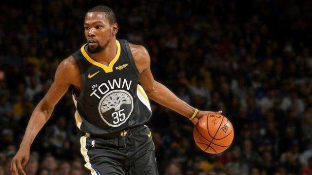 一边是中国 一边是中国