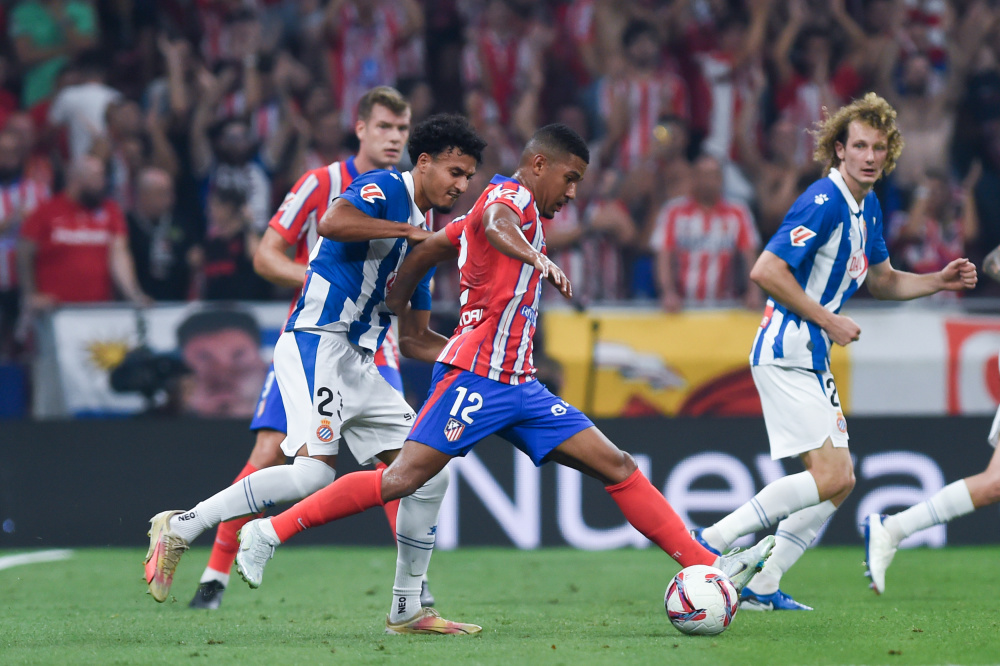 放至肋部 放至肋部