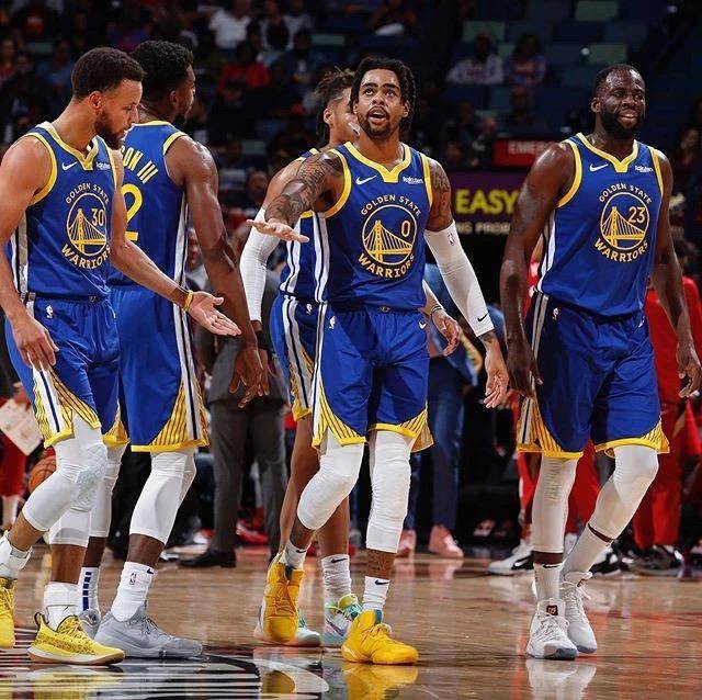 与禁区内跟 与禁区内跟