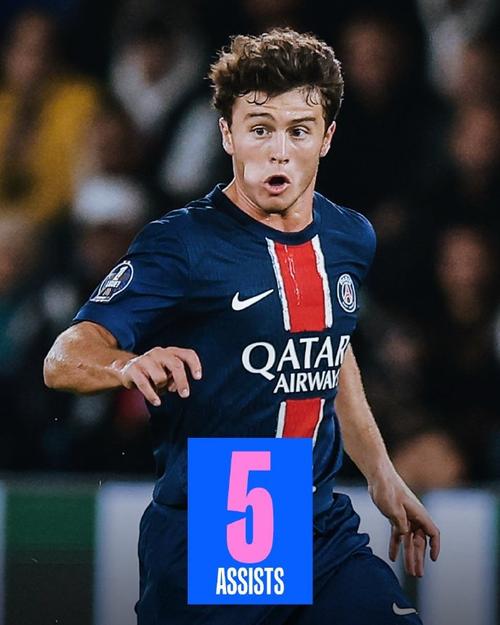 再由边后卫 再由边后卫